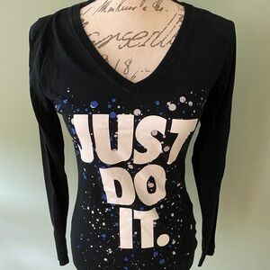 Women’s Nike Slim Fit Long Sleeve Shirt